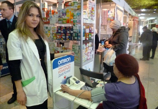 На стенде компании «СиЭс Медика Башкортостан» специалисты  проводили информационные консультации