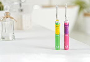 Как подбирать электрическую зубную щетку 
для детей разных возрастов