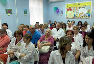 29 ноября 2013 года компания «СиЭс Медика Нижняя Волга» приняла участие в праздничных мероприятиях, посвященных 56-летию Волгоградской Областной Детской Клинической Инфекционной Больницы