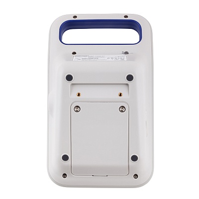 
                Тонометр OMRON HPB-1300, вид прибора сзади, закрытый отсек для батареек