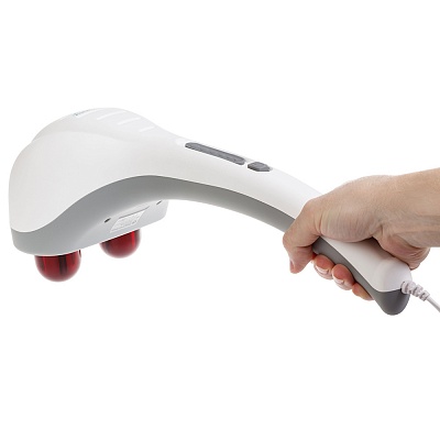 
                Вибромассажер медицинский CS Medica VibraPulsar CS-v2, основной вес массажера сконцентрирован в головной части, что позволяет с легкостью прорабатывать даже труднодоступные участки без помощи других лиц