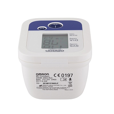 
                Тонометр OMRON M1 Compact, включенный дисплей