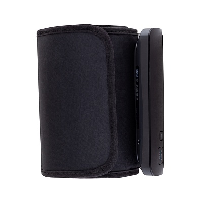 
                Тонометр OMRON EVOLV, можно брать с собой