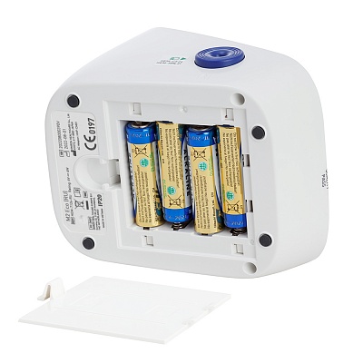 
                Тонометр OMRON M2 Eco с веерообразной манжетой (22–32 см), работает от батареек и от сети при помощи адаптера