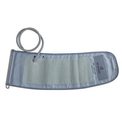 
                Тонометр OMRON M2 Plus с адаптером и веерообразной манжетой (22–32 см), манжета Medium Cuff