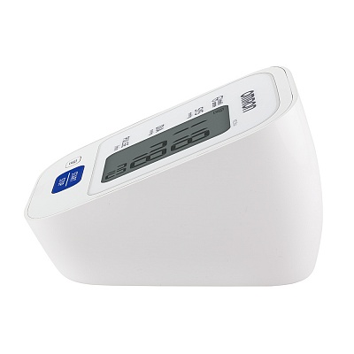 
                Тонометр OMRON M2 Eco с веерообразной манжетой (22–32 см), с помощью приложения OMRON connect установленного на смартфон или планшет можно сканировать и хранить результаты измерений