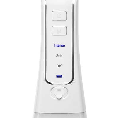 
                Ирригатор полости рта CS Medica AquaPulsar CS-8 Elite, белый, прибор можно использовать без подзарядки до 10 дней