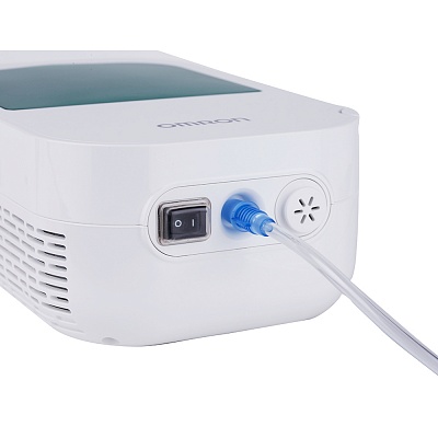 
                Небулазер OMRON DuoBaby, воздуховодная трубка подключена к компрессору