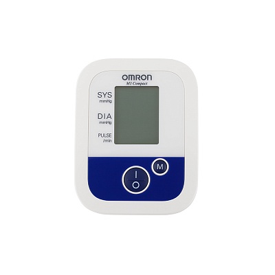 
                Тонометр OMRON M1 Compact, фронтальный вид, выключенный дисплей
