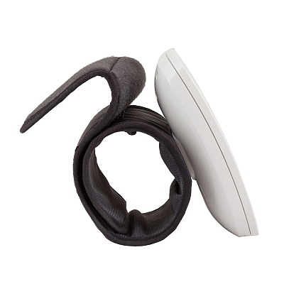 
                Запястный тонометр OMRON RS3, вид справа