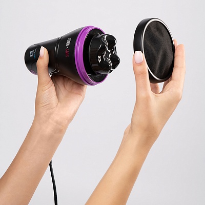 
                Массажер для тела CS Medica VibraPulsar CS-r10 Mini SHAPE&BOOST, черный, удобно держать в руках