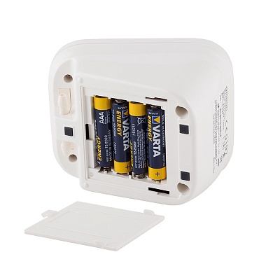 
                Тонометр OMRON M1 Compact, вид сзади, открытый отсек для батареек