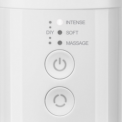 
                Ирригатор полости рта портативный CS Medica AquaPulsar CS6 EXTEND White, удобные кнопки