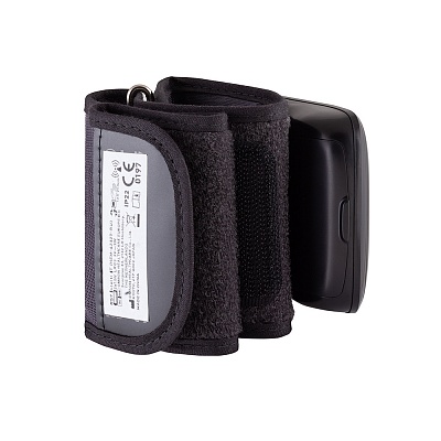 
                Тонометр запястный OMRON RS7 Intelli IT, рассчитывает среднее значение на основании трех измерений, произведенных за 10 минут