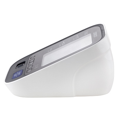 
                Автоматический тонометр OMRON M7 Intelli IT, передача результатов измерения в приложение OMRON connect с помощью Bluetooth