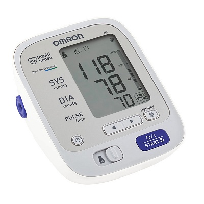 
                Тонометр OMRON M6, прибор в проекции, дисплей включен