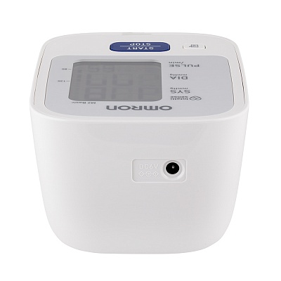 
                Тонометр OMRON M2 Basic, дисплей выключен