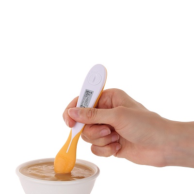 
                Термометр-ложка CS Medica CS-87s, прибор в работе