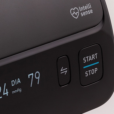 
                Тонометр OMRON EVOLV, удобное управление