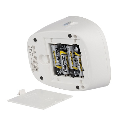 
                Тонометр OMRON M1 Basic с адаптером и веерообразной манжетой, работает от батареек и от сети