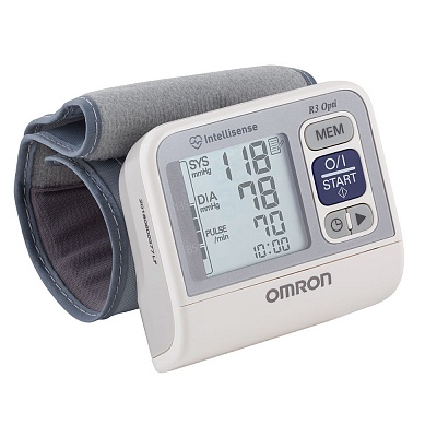 
                Запястный тонометр OMRON R3 Opti, в проекции, дисплей включен