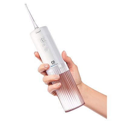 
                Ирригатор полости рта портативный CS Medica AquaPulsar CS6 EXTEND White, удобно лежит в руке