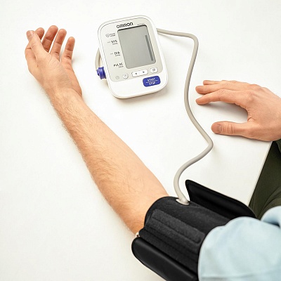 
                Тонометр OMRON M3 Expert, удобная универсальная манжета обеспечит комфорт и точность измерения