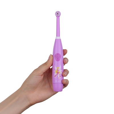 
                Электрическая зубная щетка для детей CS Medica KIDS CS-461-G, удобно лежит в руке, не скользит
